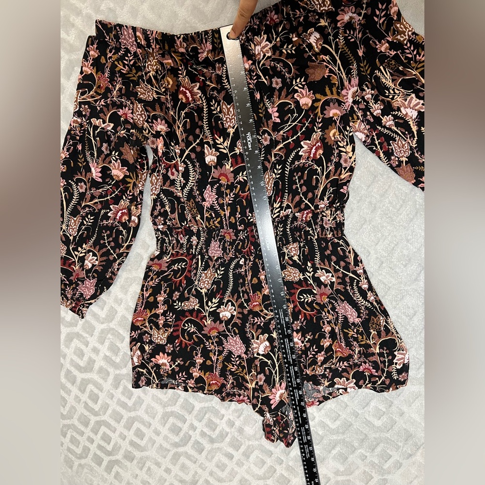 Free People Pretty and Free Bohemian Floral Short Jumpsuit Jumper Off Shoulder M - Picture 16 of 16